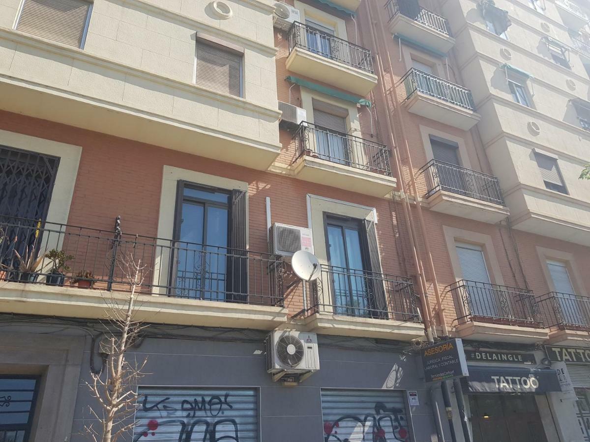 Domus Valencia Apartamentos Centro Frente A Torres De Serrano 外观 照片